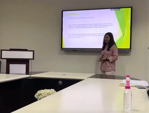 Divya Agrawal - Expert English Trainer